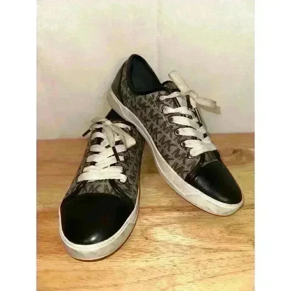 Michael Kors "City" signature graphic canvas/faux leather lace-up sneakers Sz 8 - Picture 1 of 11